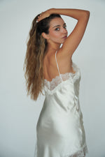 Vestido de Encaje Blanco