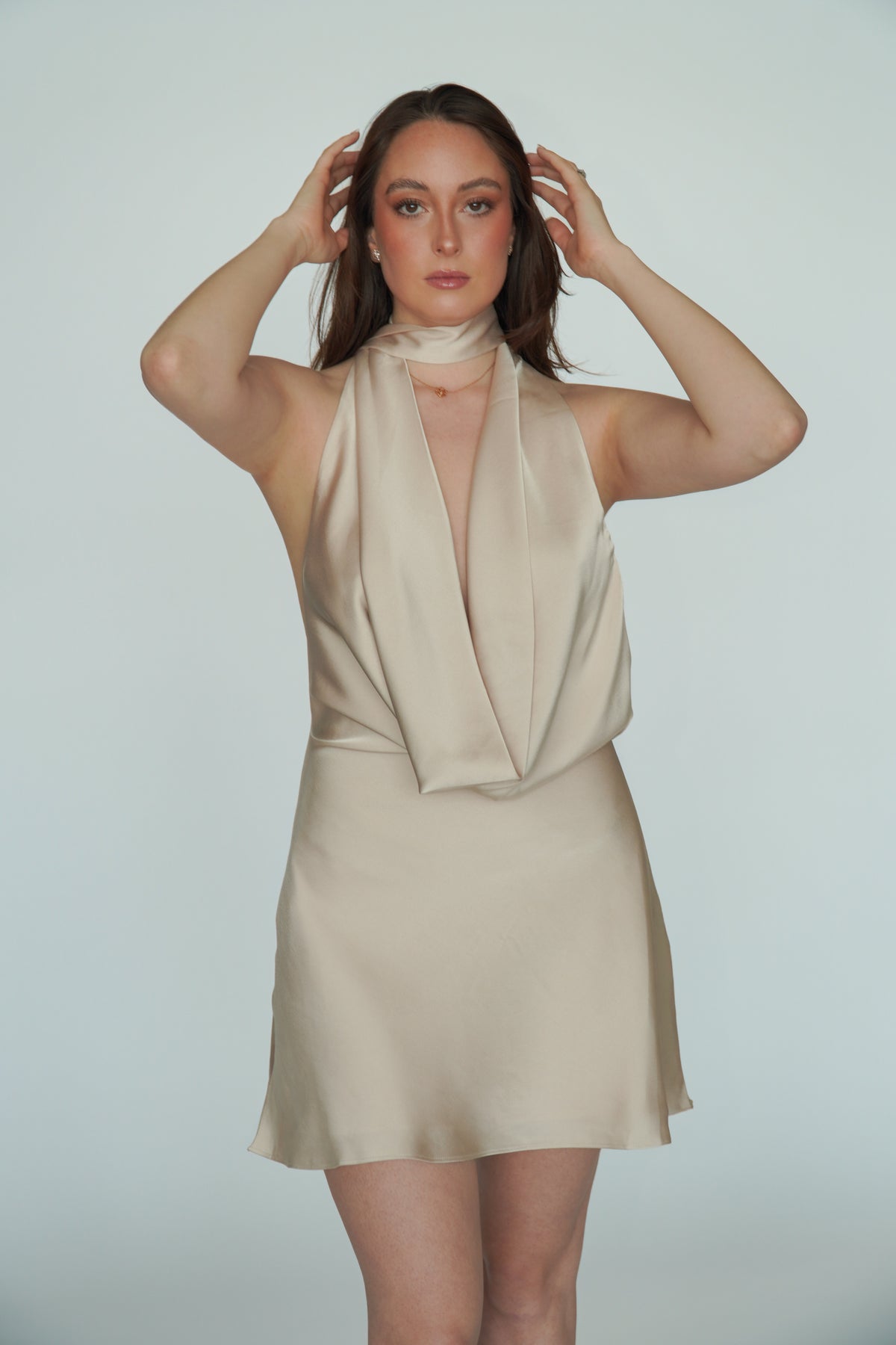 Vestido Corto Champagne